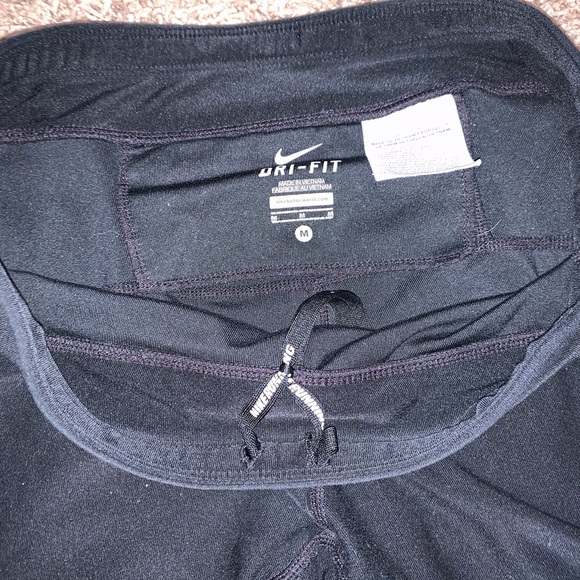 Nike Leggings - Picture 3 of 4